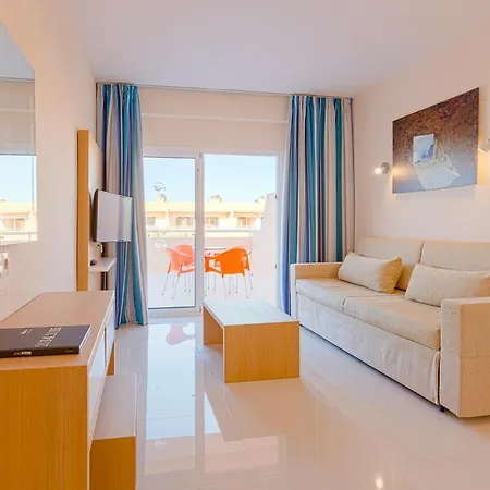 Hotel Sirenis Seaview Country Club 4*