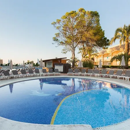 Sirenis Seaview Country Club Hotel
